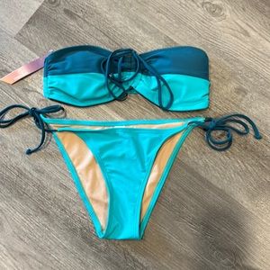 NWT MOLYBELL BIKINI, size S